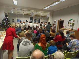 VÁNOČNÍ POSEZENÍ V DST