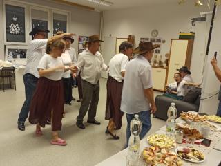 VÁNOČNÍ POSEZENÍ V DST