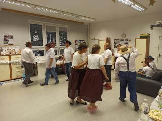 VÁNOČNÍ POSEZENÍ V DST