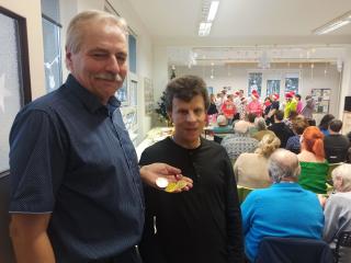 VÁNOČNÍ POSEZENÍ V DST