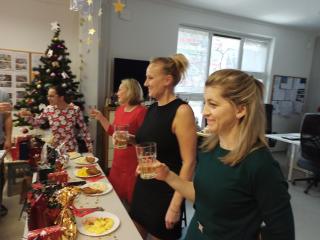 VÁNOČNÍ POSEZENÍ V DST