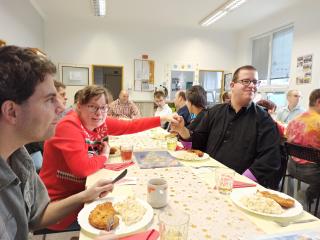 VÁNOČNÍ POSEZENÍ V DST