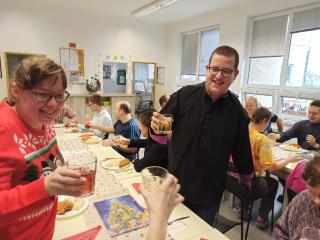 VÁNOČNÍ POSEZENÍ V DST