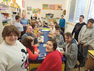 VÁNOČNÍ POSEZENÍ V DST