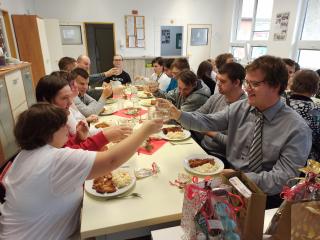 VÁNOČNÍ POSEZENÍ V DST