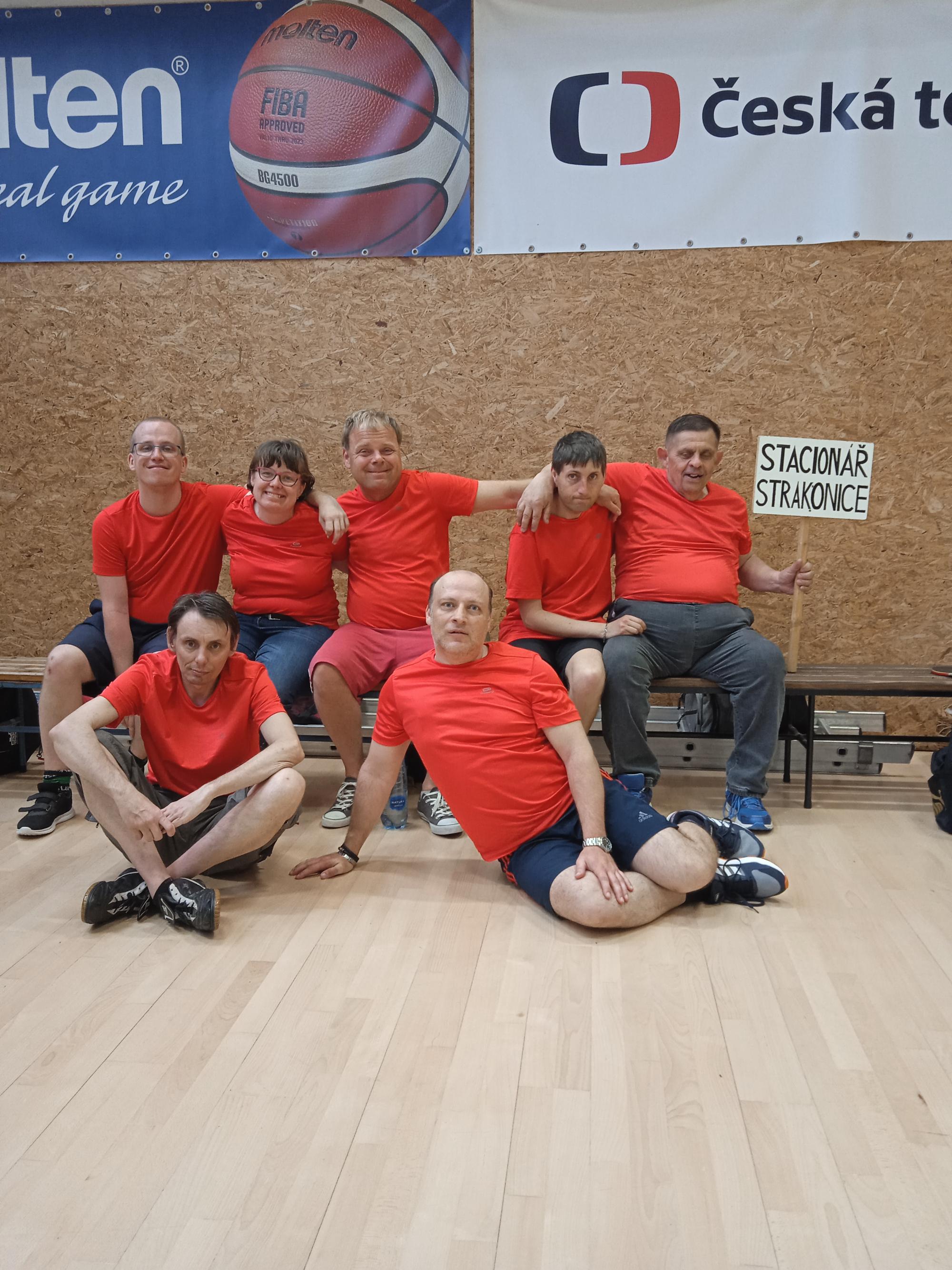 TURNAJ STOLNÍ TENIS