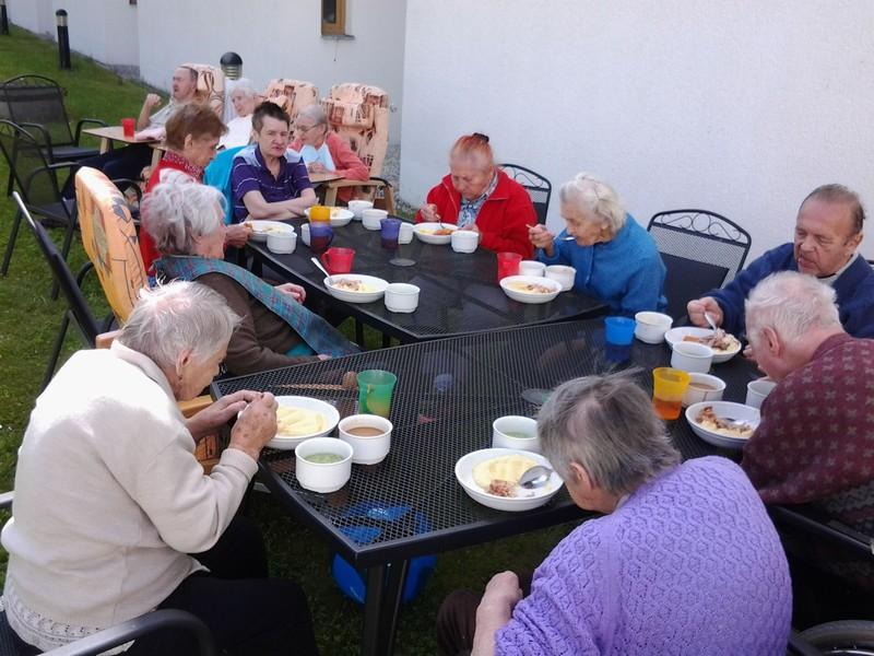 Venkovní stravování