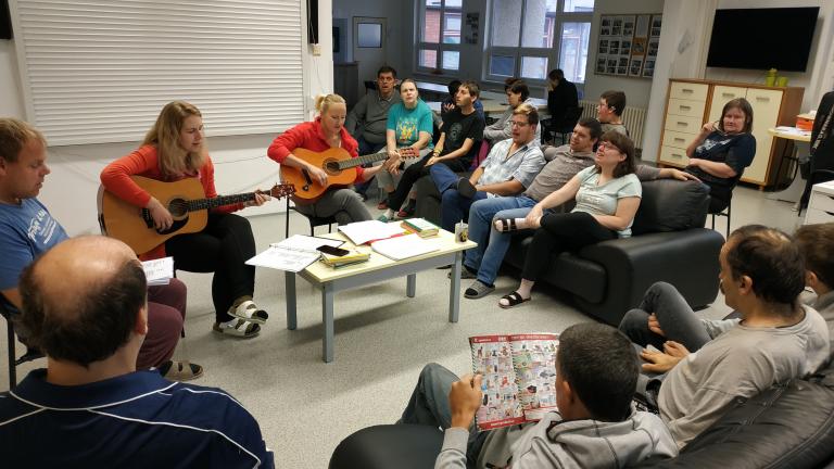 SPOLEČNÉ ZPÍVÁNÍ